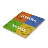 アーカラフルトポップ・アートの・コラージュ&ハクナ・マタタのメッセージ タイル (側面)