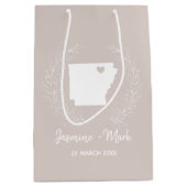 アーカンソー州マップ宛先ウェディングの好意  ミディアムペーパーバッグ (正面)