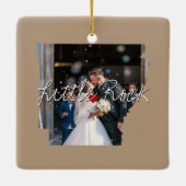 アーカンソー州写真インサートと町名 セラミックオーナメント (裏面)