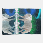 アークティックウルフ、オーロラと降雪野生生物アート キッチンタオル (横)