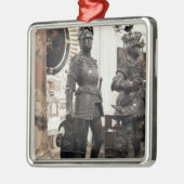 アーサーのマクシミリアンの墓からの彫像王 メタルオーナメント (左)