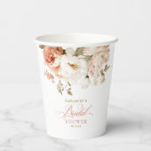 アースィーな植物のダスティーローズの花のブライダルシャワー 紙コップ (裏面)