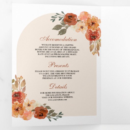 アースカラーのオレンジ色の花とパンプキンがモダンな結婚式の招待状 三つ折り招待状 (内部最初)
