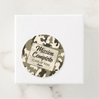 アースカラーのカモフラージュ ブラウン＆タン系の土っぽい色合い フェイバータグ