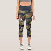 アーストーンモノグラムのグリーンブラウンカモフラージュ カプリレギンス (正面)