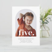 アーチの写真を使った誕生日招待状 招待状 (スタンド正面)