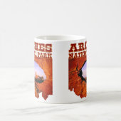 アーチの国立公園のマグ コーヒーマグカップ (中央)