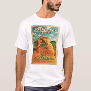 アーチの国立公園-ヴィンテージの敏感なアーチ Tシャツ