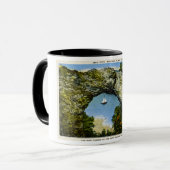 アーチの石のMackinacの島、ミシガン州 マグカップ (正面左)