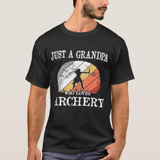 アーチェリーが大好きなおじいさん Tシャツ (正面)