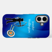 アーチェリーの女性アーチャーのシルエットと的に向かって弓を引くデザイン Case-Mate iPhoneケース (裏面 (横))