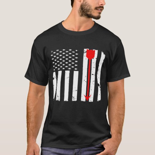 アーチェリー赤矢動揺して弓米国国旗 Tシャツ (正面)