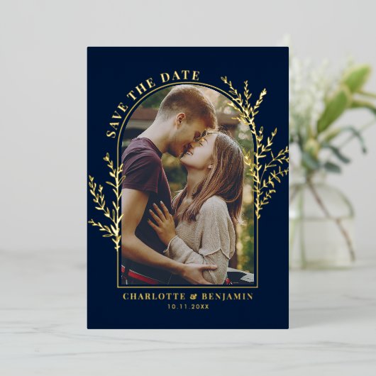 アーチエレガントフォトウェディング日付ゴールドフォイルを保存 箔招待状 (立ち正面)