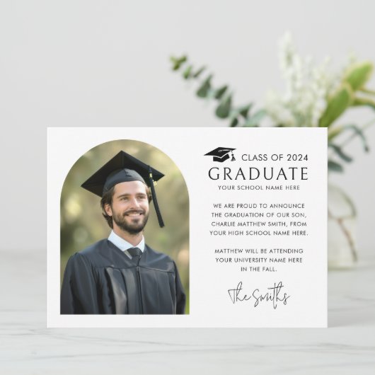 アーチエレガントホワイトフォト卒業式キャップ 案内状 (スタンド正面)