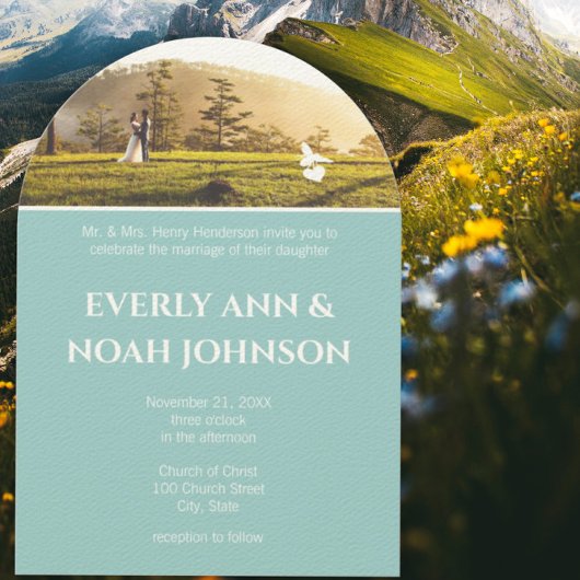 アーチシルバーブルーの花とビー結婚ズ 招待状