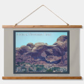 アーチス国立公園のポスター 吊り下げ型タペストリー (正面)