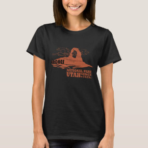 アーチズナショナルパークモアブユタヴィンテージアート Tシャツ