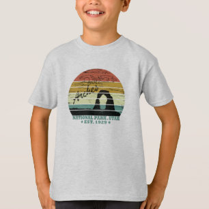 アーチズナショナルパークユタデリケートアーチヴィンテージ Tシャツ