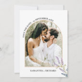 アーチパープルワイルドフラワーウェディング日付を保存 招待状 (正面)