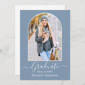 アーチモダンカリグラフィダスティブルー卒業 案内状 (正面/裏面)