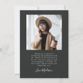 アーチモダン卒業式金ゴールド木炭グレー 招待状 (裏面)