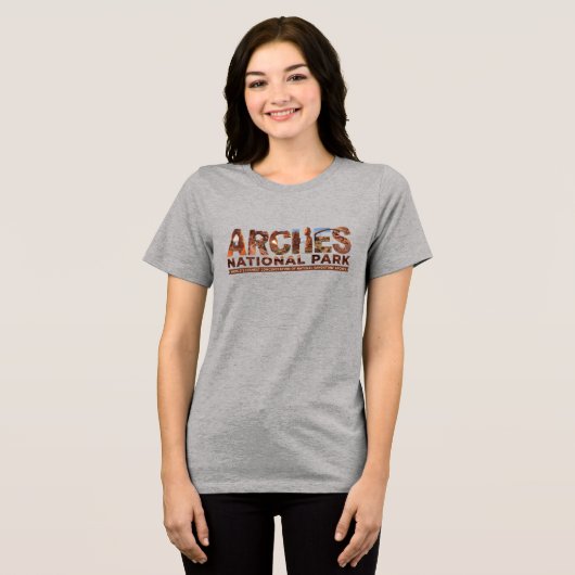 アーチーズ国立公園 旅行ガイド トライブレンドTシャツ (正面全面)