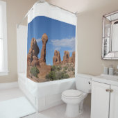 アーチ内の岩層 シャワーカーテン (インサイチュ)