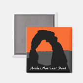 アーチ国立公園の繊細なアーチ – ユタ州，アメリカ マグネット (正面/裏面)