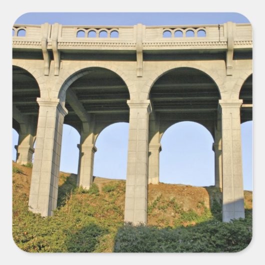 アーチ型の支柱 パターソン記念橋 スクエアシール (正面)