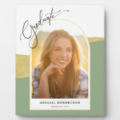 アーチ型モダンフォトセージグリーン&金ゴールド卒業 フォトプラーク (正面)