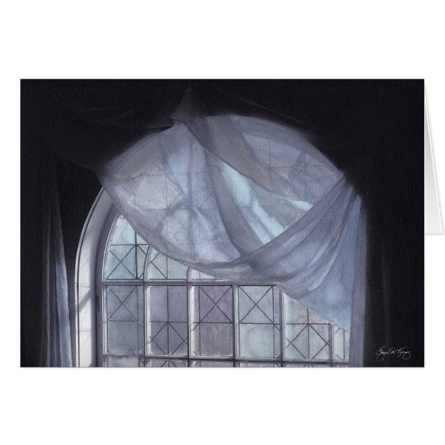 アーチ形にされた窓の青いカーテン (正面横)