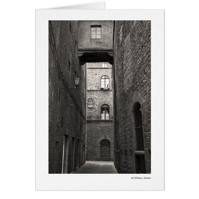 アーチ道、シエナ (正面)