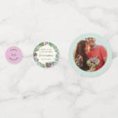 アーティスティック スカンディ フローラル ブライダル シャワー テーブル コンフェッティ (正面)