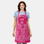アーティストアットワーク抽象芸術ピンク絵を描（ばちゃばちゃ）跳ねるスモック エプロン (着用した状態)