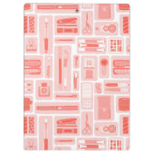 アートお洒落供給コーラルレッドパターンモノグラム クリップボード (裏面)