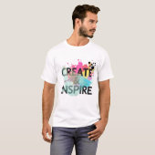 アートで創造性とインスピレーションを与えるTシャツ Tシャツ (正面フル)