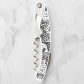 アートで黒く及び白い落書きの曼荼羅のレースパターン ソムリエナイフ (正面)