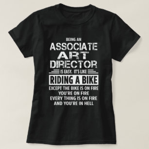 アートディレクターのアソシエイト Tシャツ