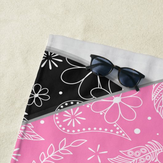 アートフローラペイズリー模様ピンクブラックバレーボール ビーチタオル (インサイチュ)