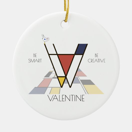 アートモダンスタイルモノグラム。レターV セラミックオーナメント (正面)