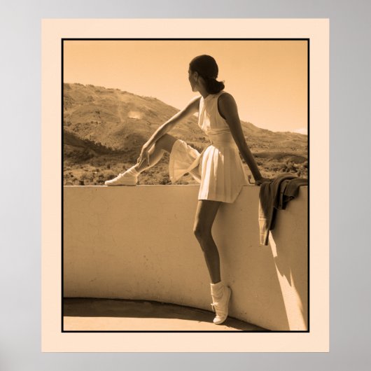 アート写真、テニスの服を着た女性 ポスター (正面)