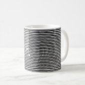 アート抽象芸術グランジの横線のランダムな線 コーヒーマグカップ (正面右)