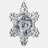 アーバンスタイルシルバーグレーデジタルカモフラージュ スノーフレークピューターオーナメント (右)