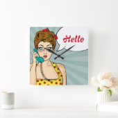 アーポップ・アートのト女性 スクエア壁時計 (ホーム)