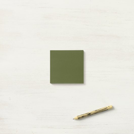 アーミーグリーンのシンプルな3"×3" ポストイット (デスク上)