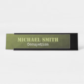 アーミーグリーンオリーブジオメトリックメッシュパターンあなたの名前 デスクネームプレート (正面)