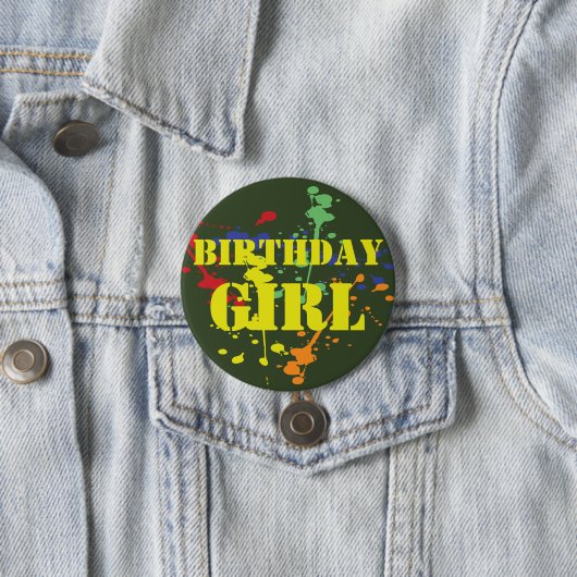 アーミーグリーンペイントボールパーティー誕生日ガール 缶バッジ (インサイチュ)