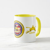 アーミー誇りを持ったアーマー退役軍人 マグカップ (正面右)
