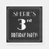 アールデコで3番目の誕生日パーティーを見る名前をカスタムする スタンダードランチョンナプキン (正面)