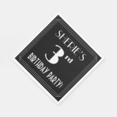 アールデコで3番目の誕生日パーティーを見る名前をカスタムする スタンダードランチョンナプキン (角)